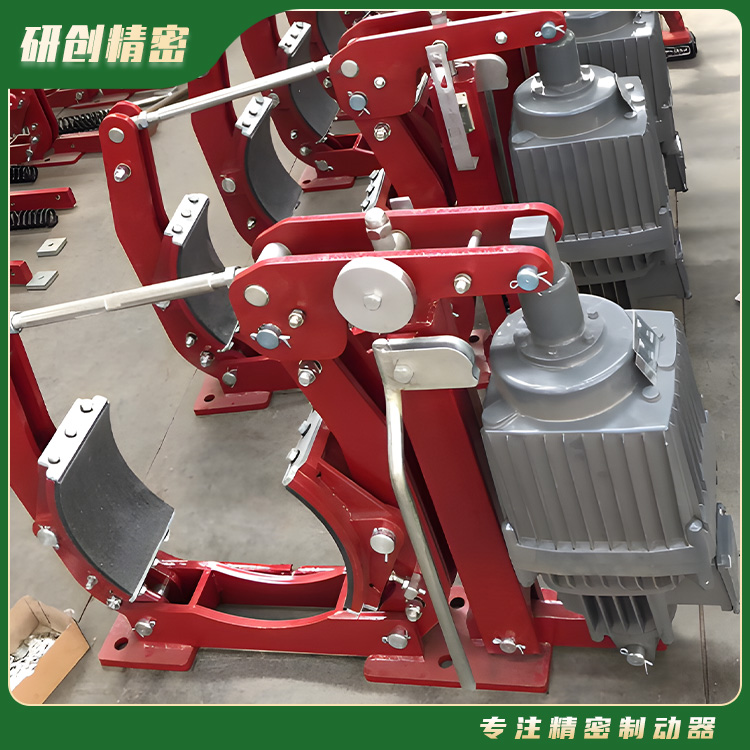 通過(guò)電動(dòng)機(jī)功率選型出合適制動(dòng)力矩的電力液壓塊式制動(dòng)器 匹配液壓推動(dòng)器